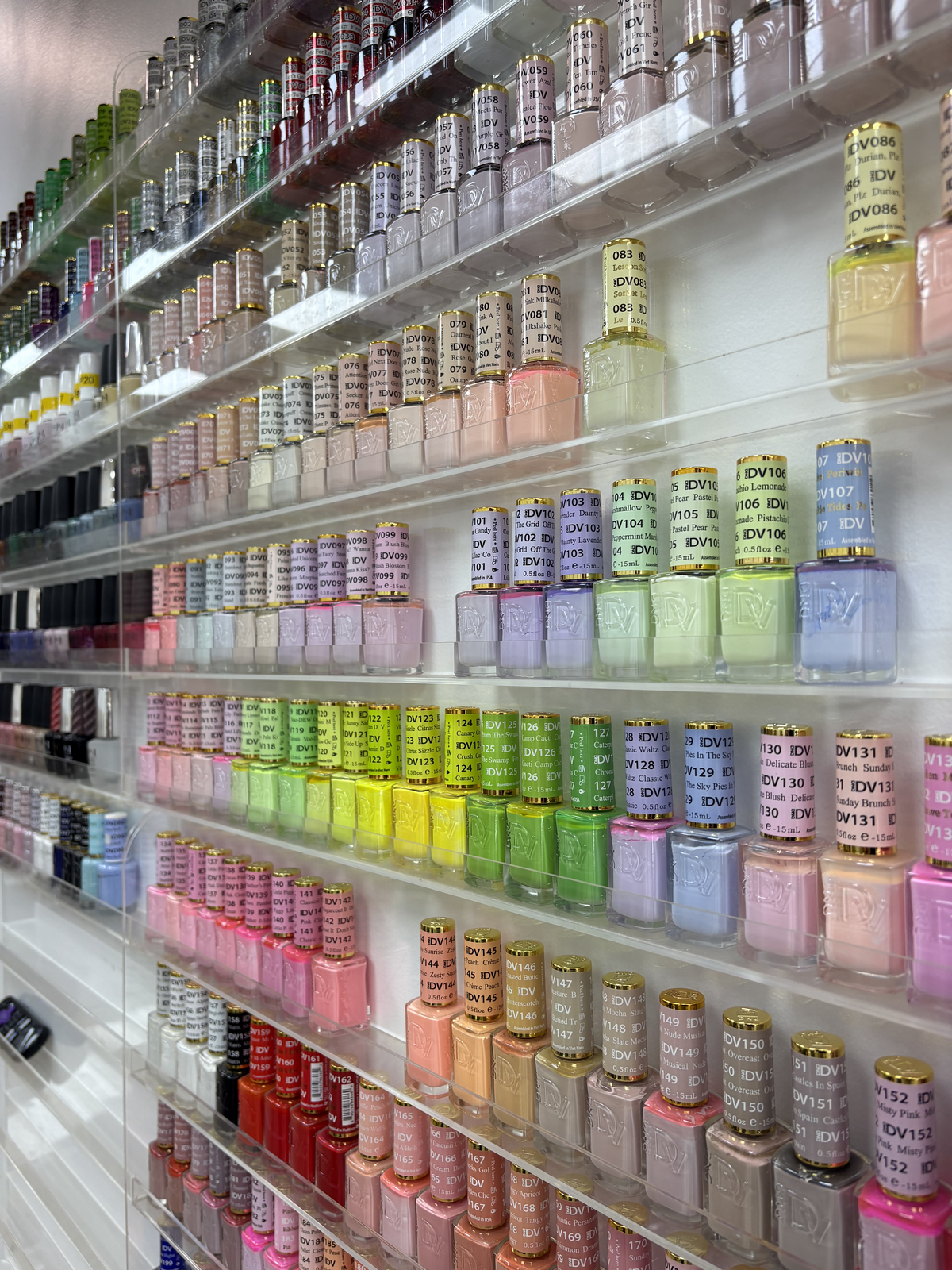 Lux Nails
