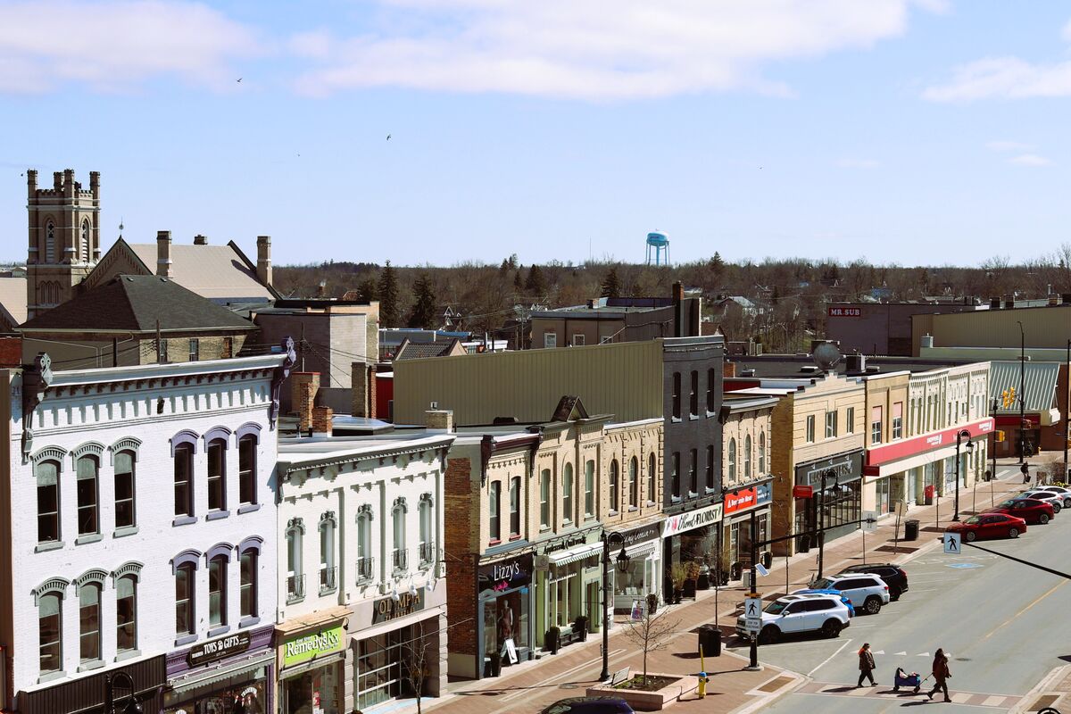 Downtown Lindsay shopping street
